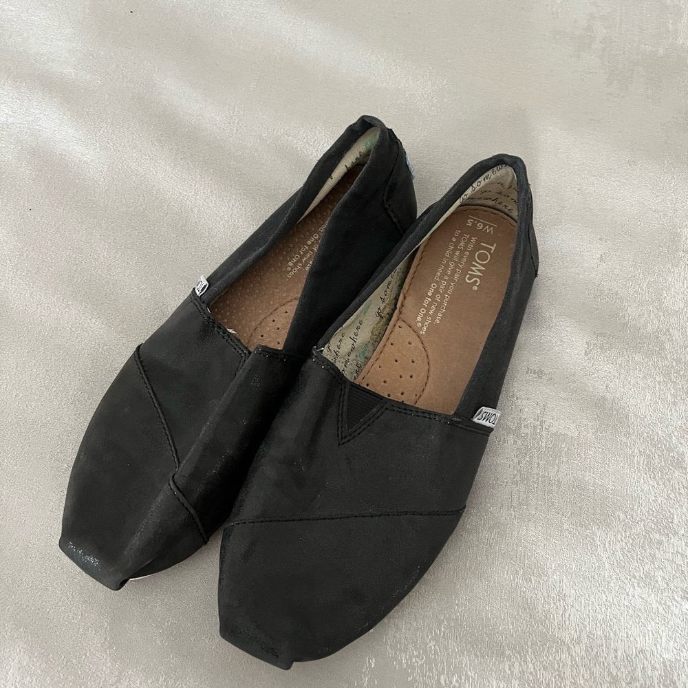Women TOMS